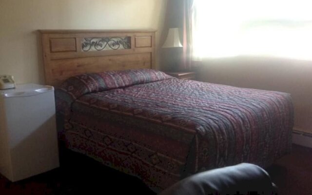 Cedars Motel