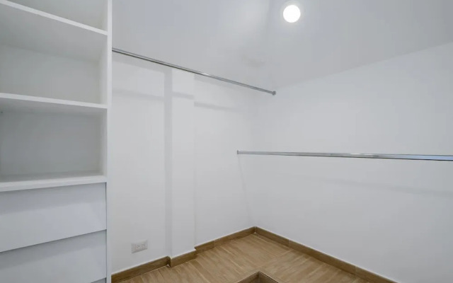 w Homely 2BR With Balcony in Panama