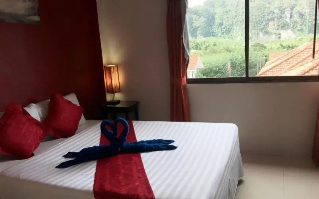 Green Leaf Guesthouse