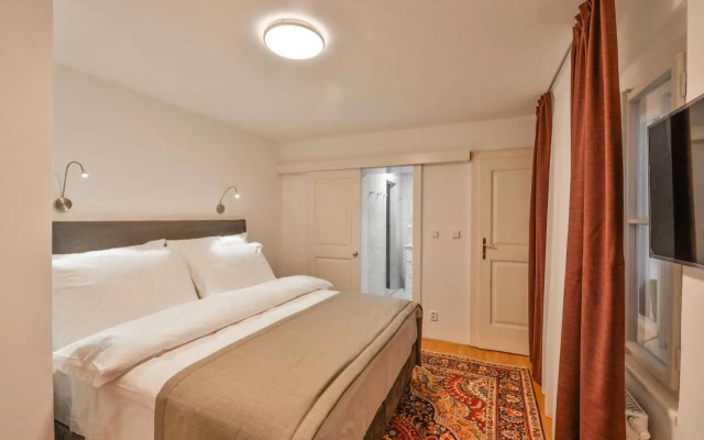 Romantic Apartment Prague near Charles Bridge