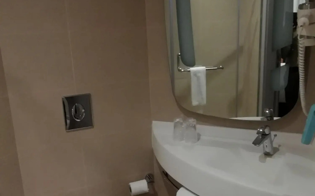 Ibis Jeddah Malik Road