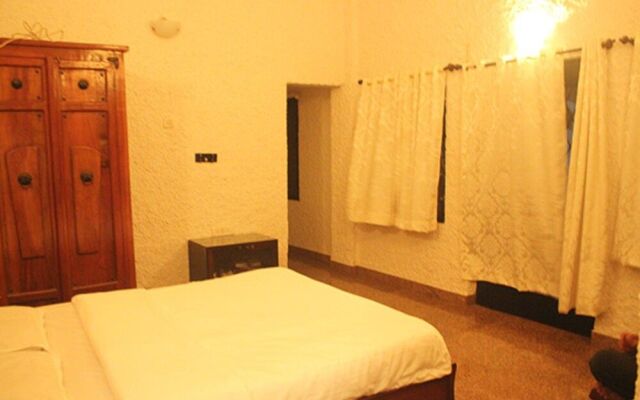 LSQ Luxuria (Nagaon)