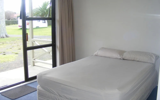 Harbourside Holiday Park