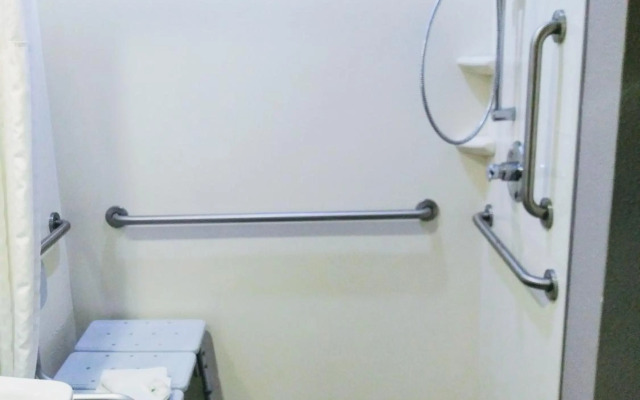 Quality Suites Fort Myers - I-75