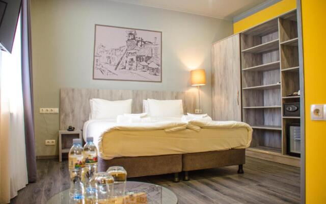 Atoneli Hotel
