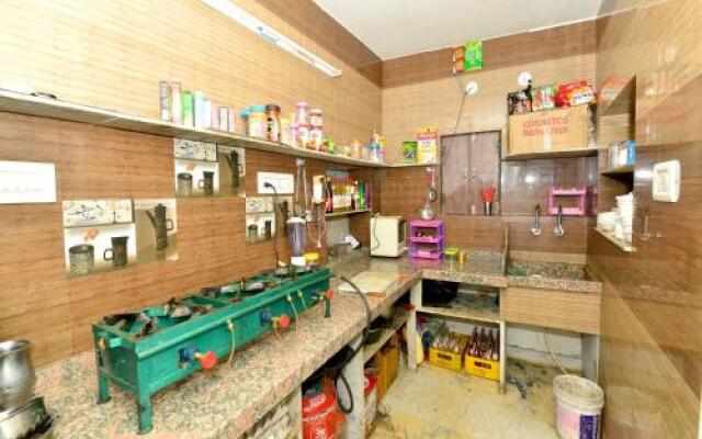 Pushp Guest House