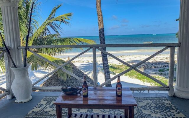 African Paradise Beach Hotel