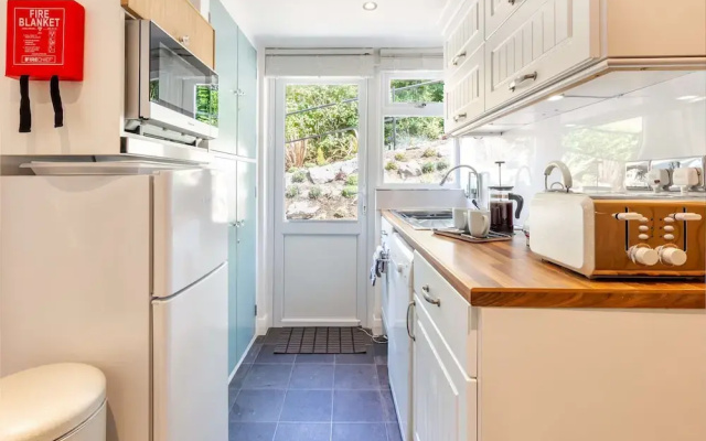 Host Stay Farningham Residence