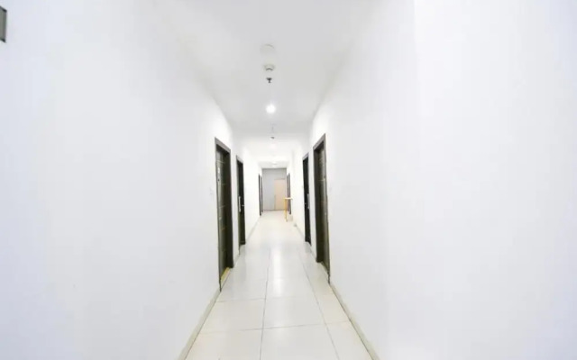 FabHotel The Residency 44 Noida
