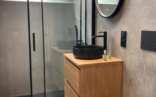 Royas Home Private Studio