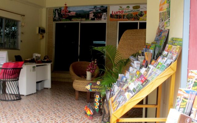 Luna Guesthouse