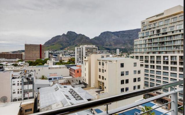 Elegant Modern Apartment near Table Mountain