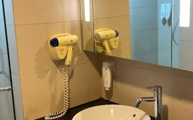 The H Tower Rasuna Suites By Villaloka