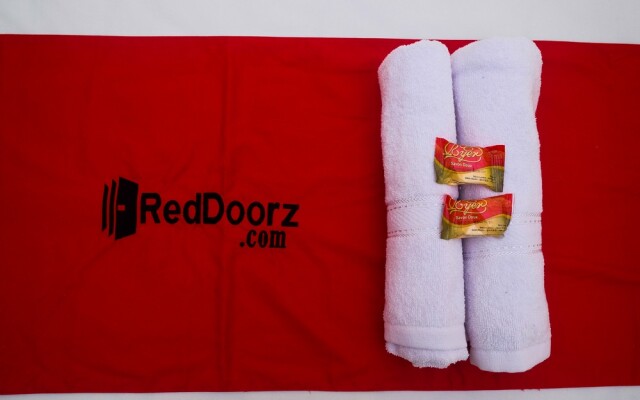 RedDoorz near Plaza Ambarrukmo Yogyakarta