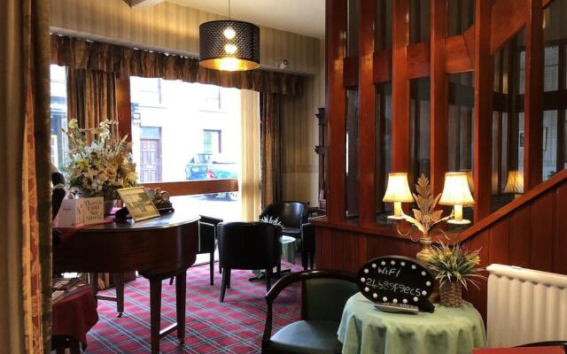 Star Hotel