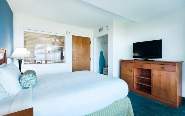 Ocean Sands Resort, Oceanfront, Virginia Beach by Vacatia