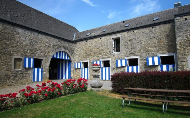 hotelImage