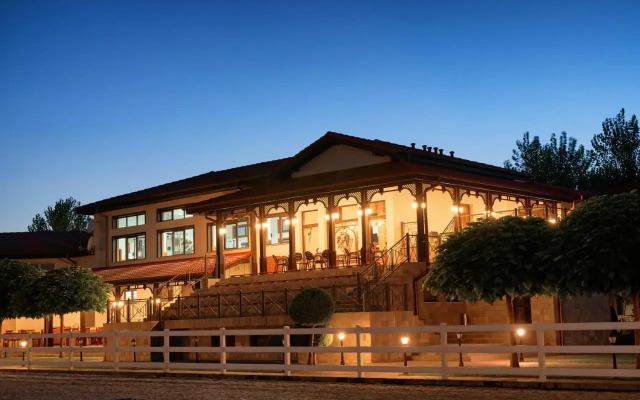 Boutique Complex Trakiets