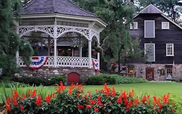 Golden Plough Inn At Peddlers Village