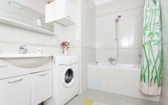 Hedera Estate, Hedera A34