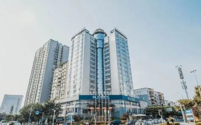 Yuesun Xingaowangdu Hotel (Dazhou Renhe New Town Railway Station)
