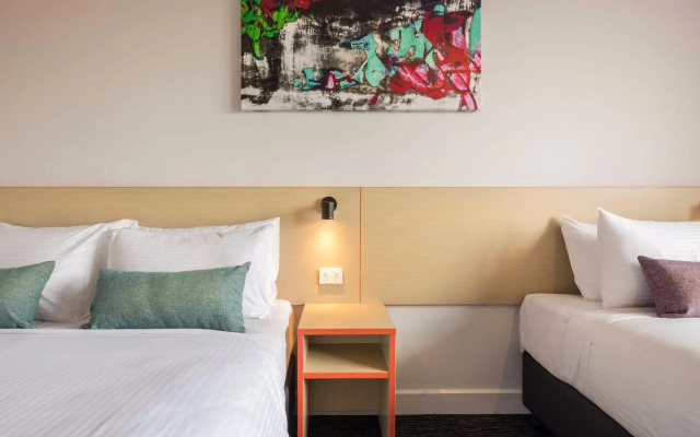 Nightcap at Hume Hotel