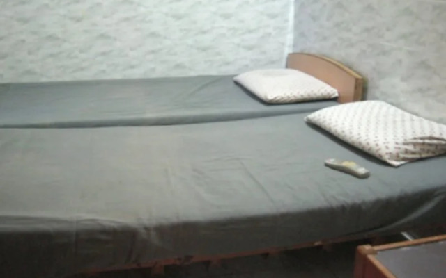 Raj Lodge