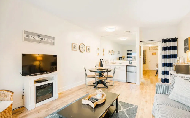 Inn at Camachee Harbor