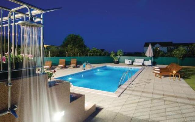 Mira Holiday Home