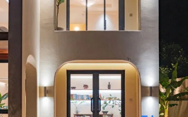 Longshang Jingyue B&B