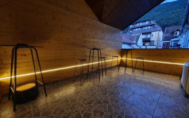 Wood House Republicii