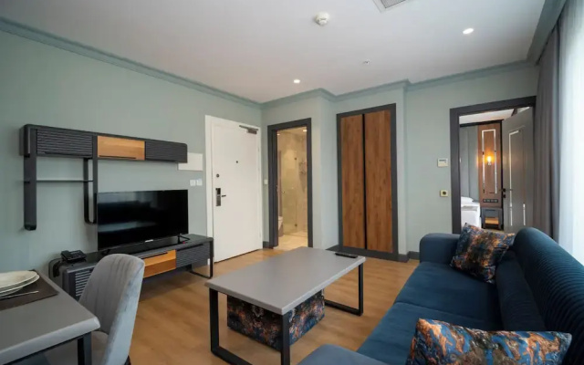 Rusel Park Residence