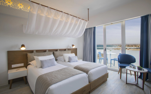 Lordos Beach Hotel & Spa