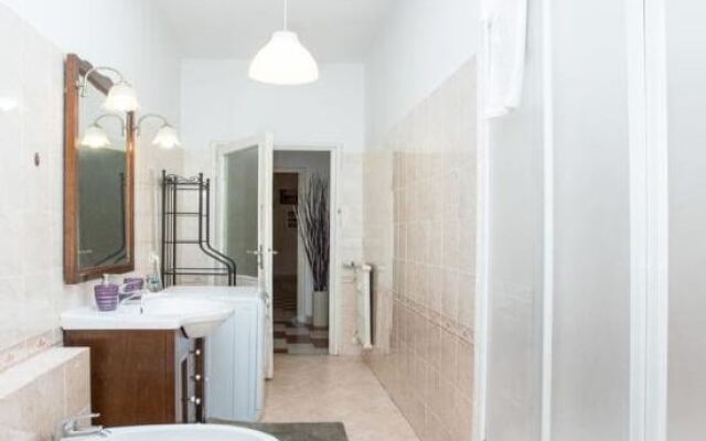 Sunrise in Rome Holidays