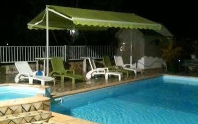 Apartment With 5 Bedrooms in Le Gosier, With Pool Access, Enclosed Gar