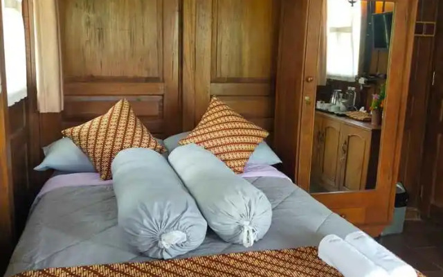 Imah Kayu by Horison