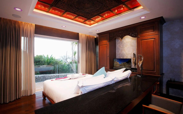Bluesiam Villa