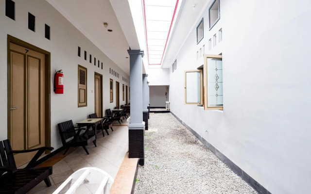 Super OYO 2436 Hotel Kencana