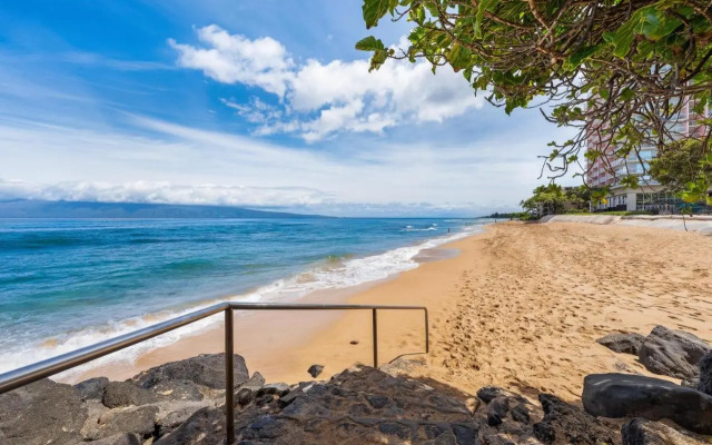 Maui Kai 903