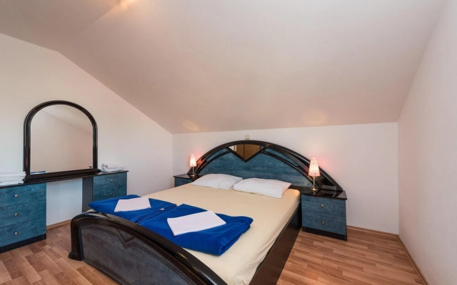 House With 7 Bedrooms In Sabunike With Private Pool Enclosed Garden And Wifi