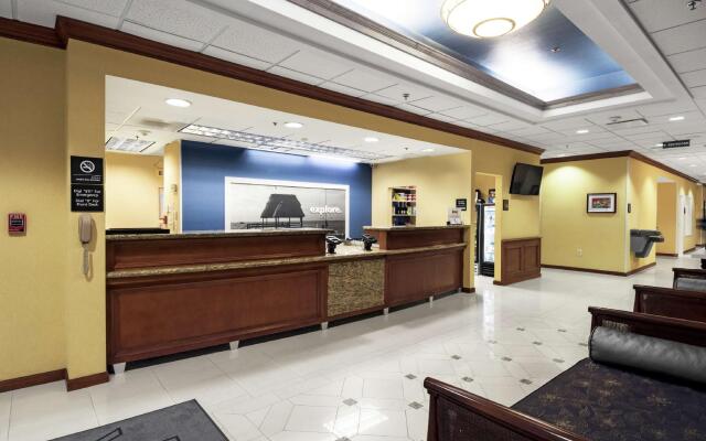 Hampton Inn & Suites Jacksonville Deerwood Park