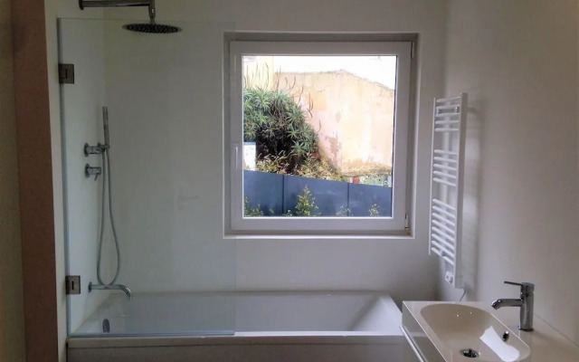 Biscaia Atlantic View by Lisbon Coast