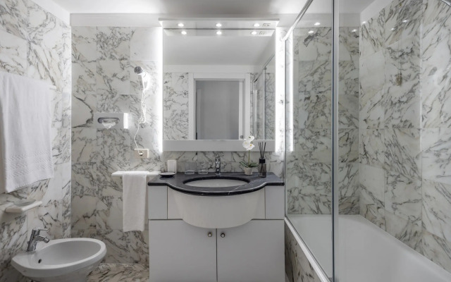 Hotel Meandro - Lake View