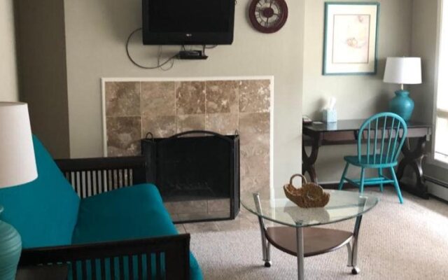 Anchorage Uptown Suites-Condos