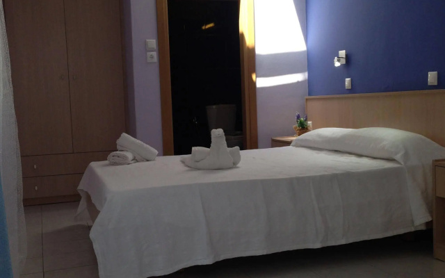 Zefyros Hotel