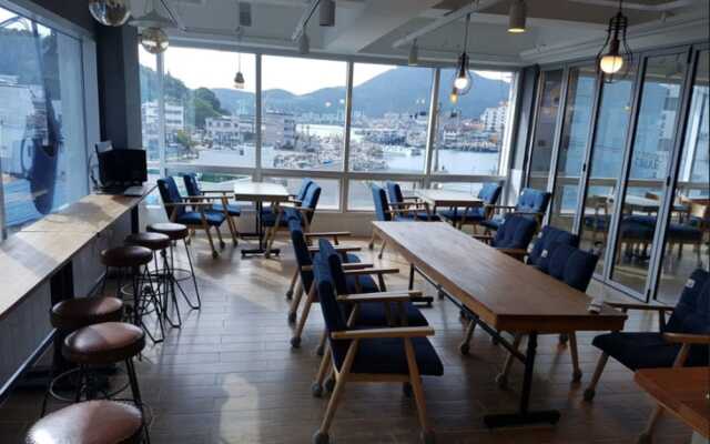 The View Hostel
