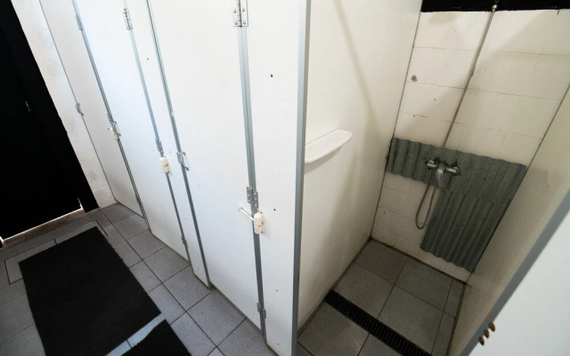 Mundaka Hostel y Bar - Adults Only
