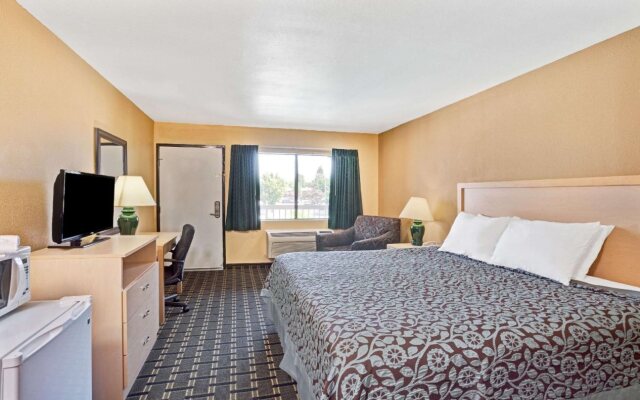 Days Inn by Wyndham Whittier Los Angeles