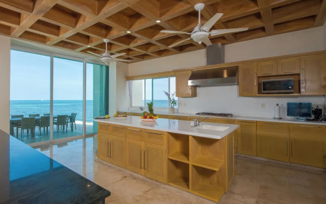 Villa Punta Sam Cancun Beachfront Luxury