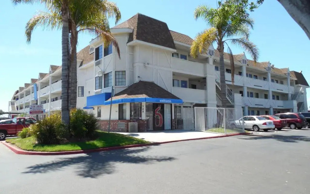 Motel 6 Chula Vista, CA - San Diego